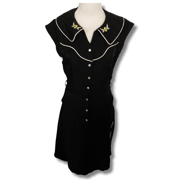 VOODOO VIXEN NWT Black white short-sleeve dress w/ stitched bees ~ SMALL MEDIUM - Picture 1 of 15